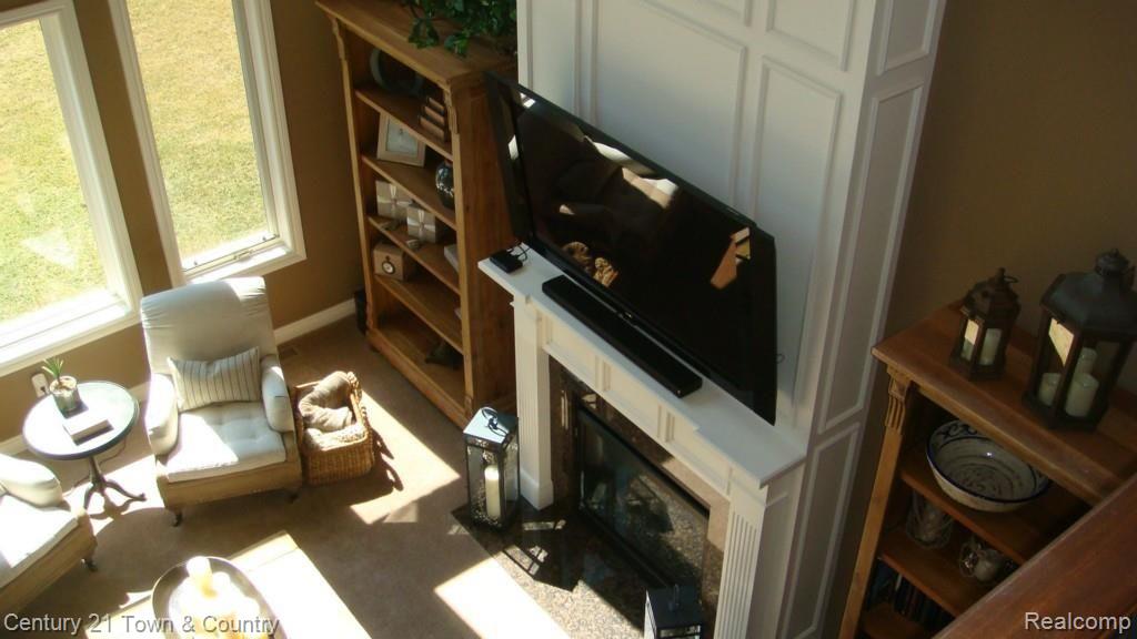 2947 South Addison Circle Rochester, MI 48306 - Photo 19 of 54 Great Room