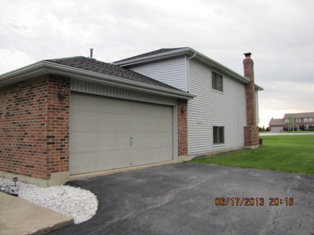 20 Red Barn Road Matteson, IL 60443 - Photo 2 of 22