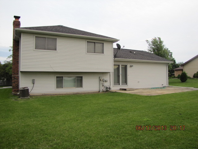 20 Red Barn Road Matteson, IL 60443 - Photo 3 of 22