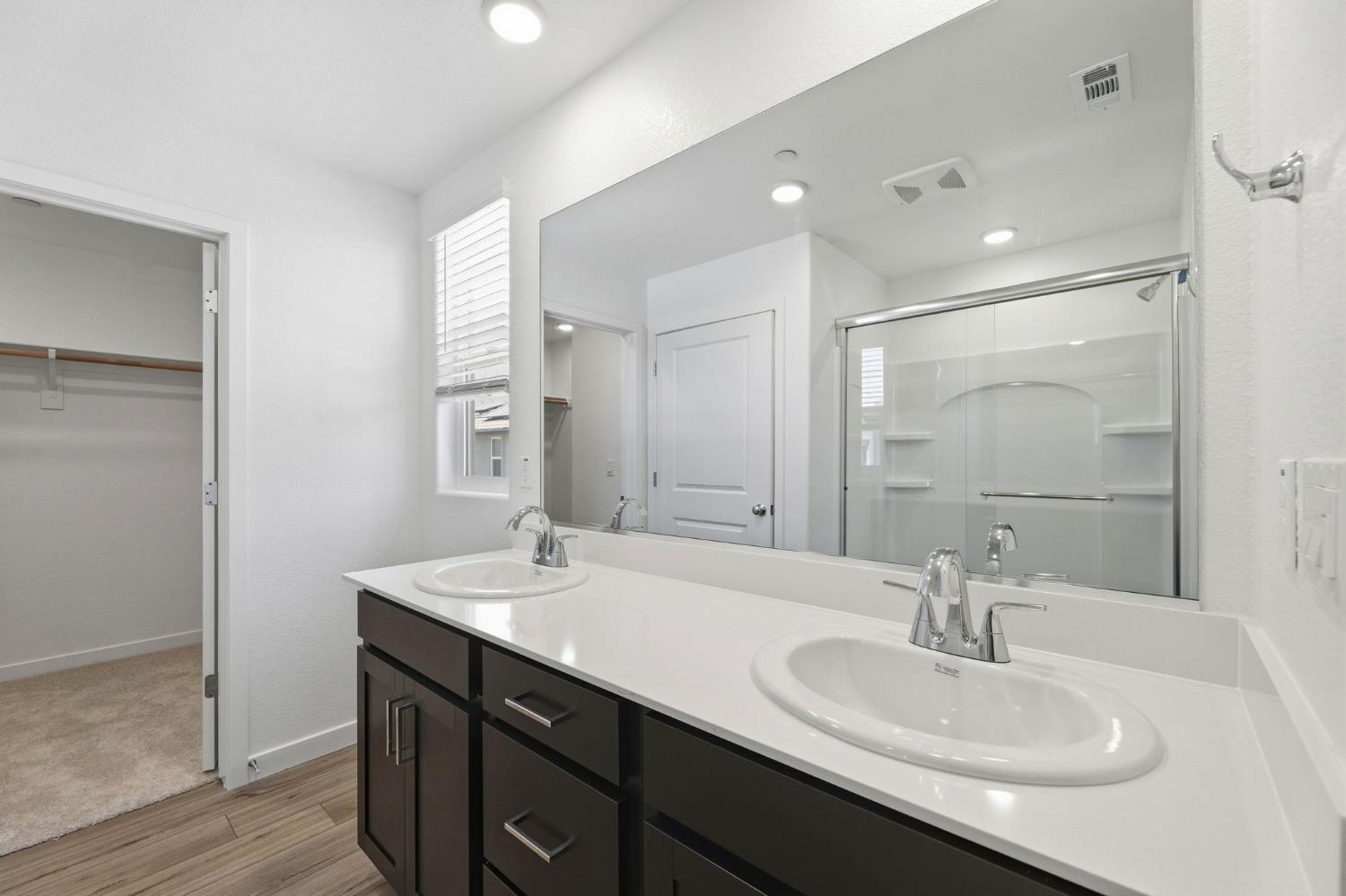 1264 Leonhardt Loop Lincoln, CA 95648 - Photo 9 of 11