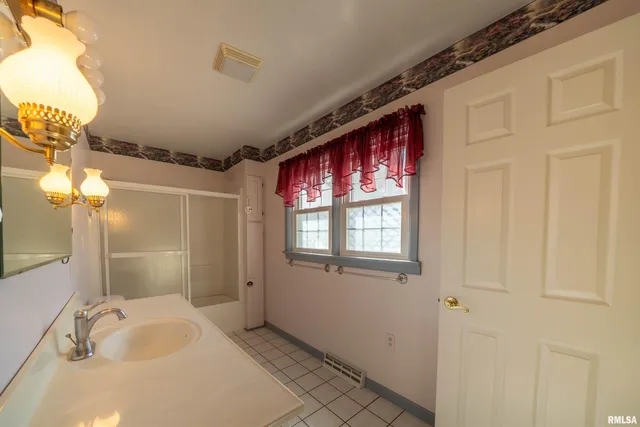 $209,900 | 5110 North Martha Street, Peoria, IL 61614