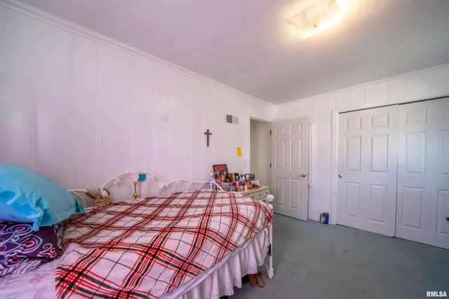 $209,900 | 5110 North Martha Street, Peoria, IL 61614