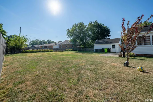 $209,900 | 5110 North Martha Street, Peoria, IL 61614