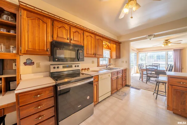 $209,900 | 5110 North Martha Street, Peoria, IL 61614