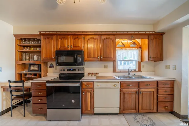 $209,900 | 5110 North Martha Street, Peoria, IL 61614