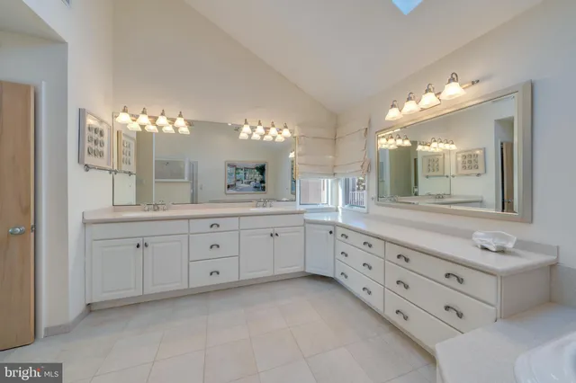 $4,799,000 | 177 74th Street, Avalon, NJ 08202