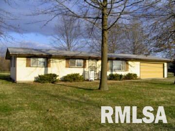 521 Country Club Road Centralia, IL 62801 - Photo 1 of 7 Gallery Image 1