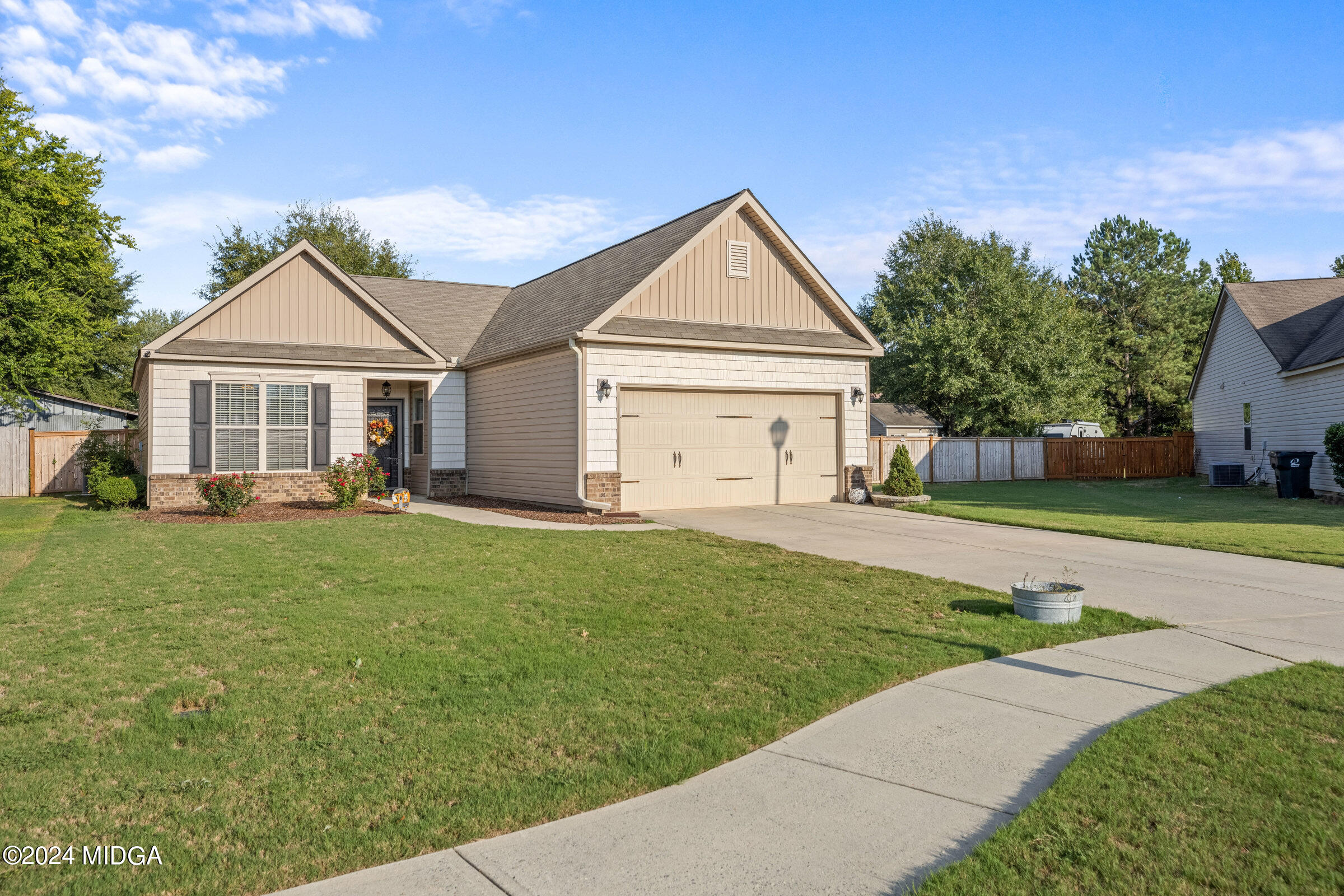 137 Abelia Lane Byron, GA 31008 - Photo 1 of 25 Front