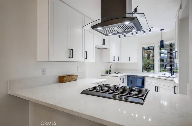 $759,000 | 4682 Warner Avenue, Unit B102, Huntington Beach, CA 92649