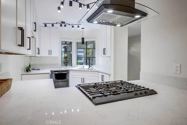 $759,000 | 4682 Warner Avenue, Unit B102, Huntington Beach, CA 92649