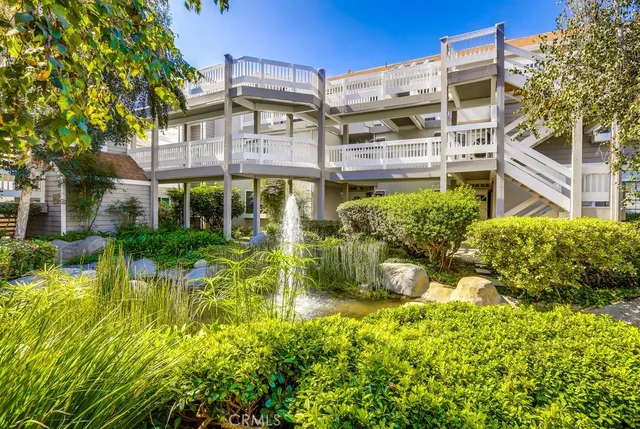$759,000 | 4682 Warner Avenue, Unit B102, Huntington Beach, CA 92649