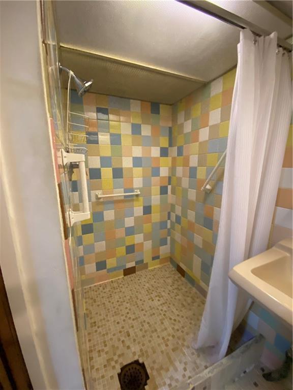 428 Raspberry Drive Monroeville, PA 15146 - Photo 21 of 24 Gallery Image 21
