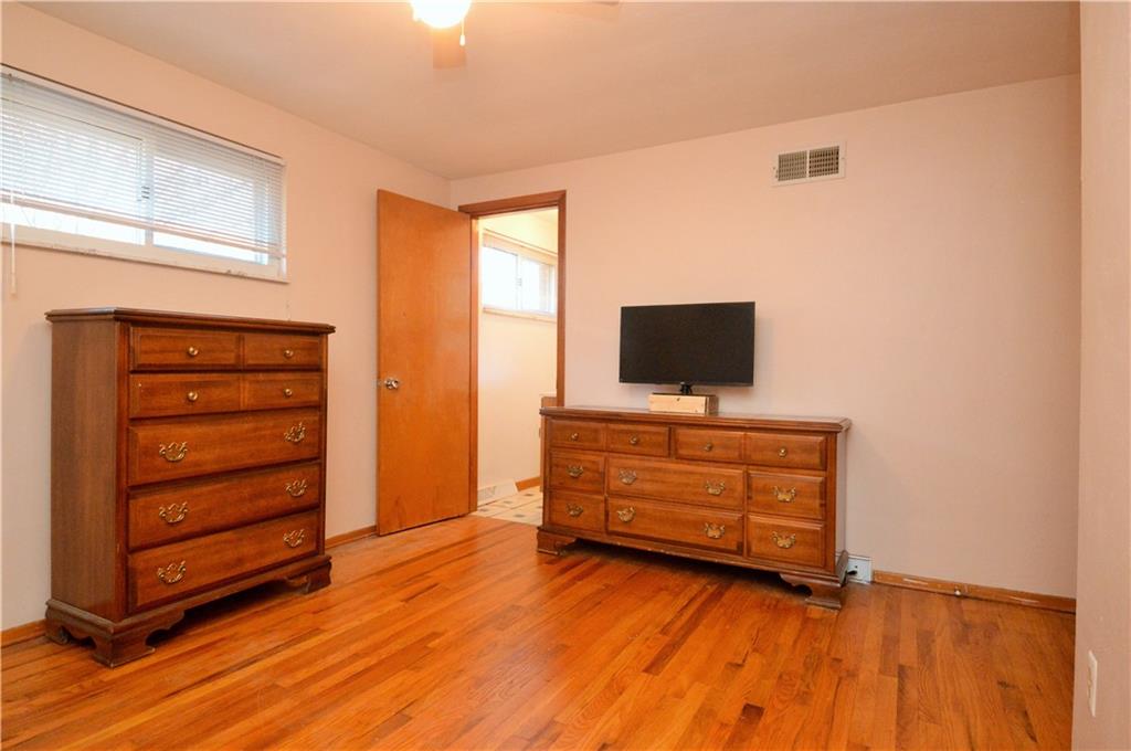 10 Highlandview Road Carnegie, PA 15106 - Photo 20 of 41 Gallery Image 20