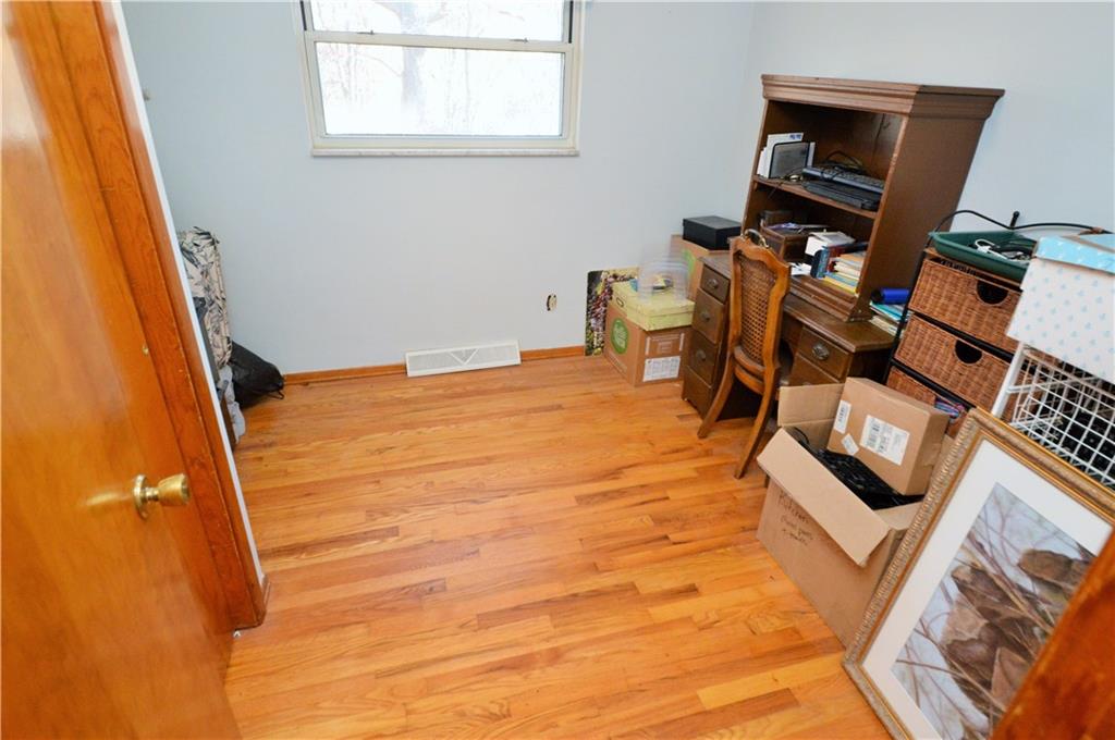 10 Highlandview Road Carnegie, PA 15106 - Photo 23 of 41 Gallery Image 23