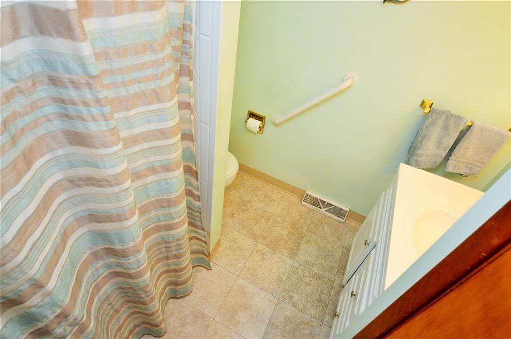 10 Highlandview Road Carnegie, PA 15106 - Photo 27 of 41 Gallery Image 27