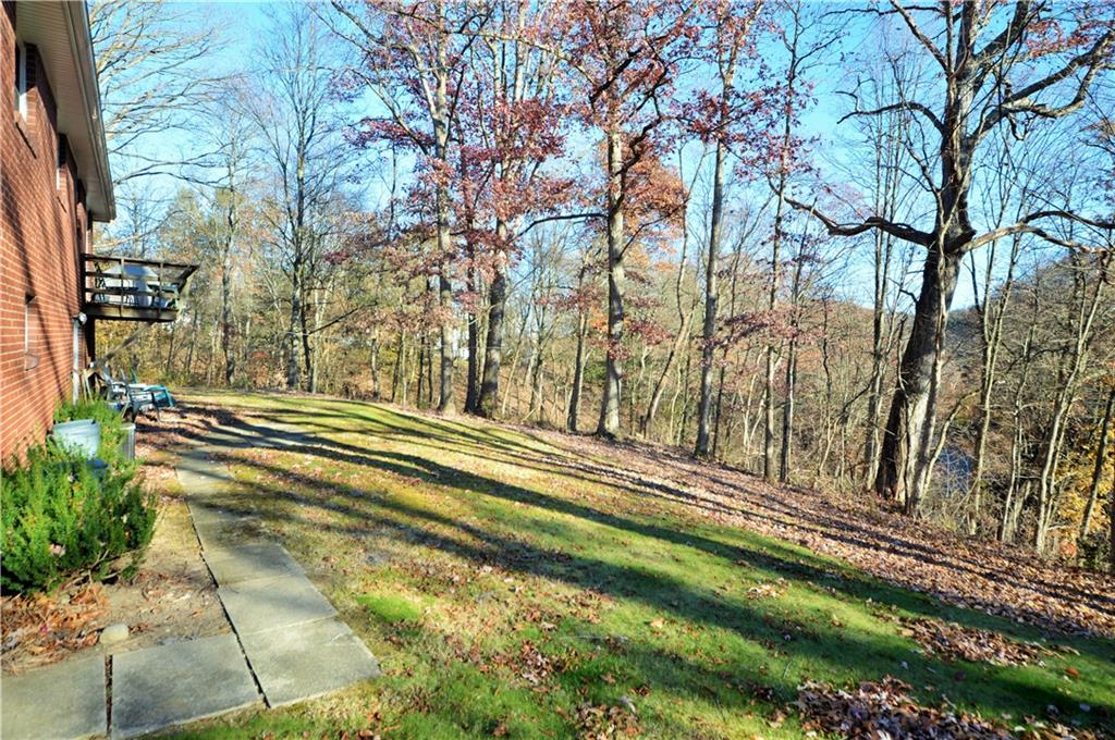 10 Highlandview Road Carnegie, PA 15106 - Photo 38 of 41 Gallery Image 38