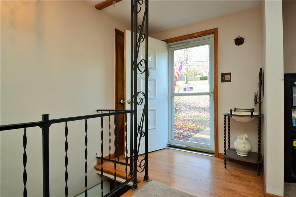 10 Highlandview Road Carnegie, PA 15106 - Photo 5 of 41 Gallery Image 5