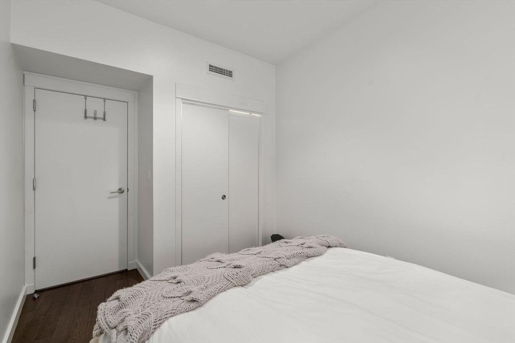 126 Salem Street, Unit 3 Boston, MA 02113 - Photo 10 of 27 a bedroom with a bed and a window