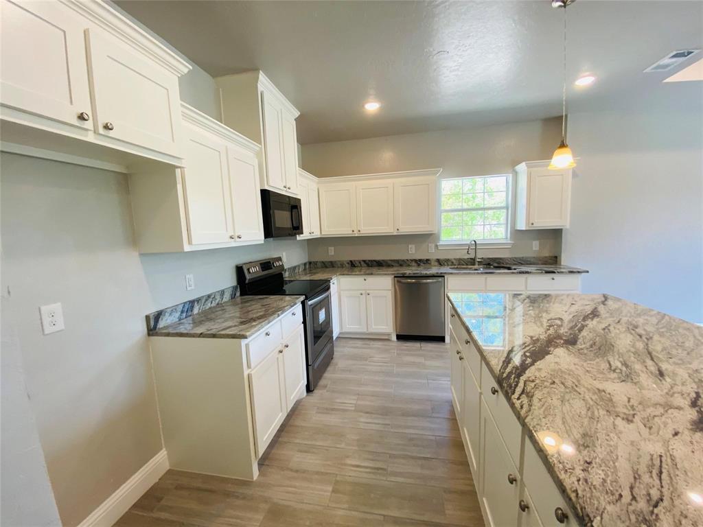 4102 Gordon Street Greenville, TX 75401 - Photo 4 of 13