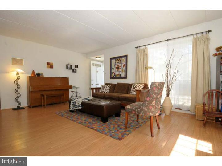 102 Llanfair Road, Unit 13 Ardmore, PA 19003 - Photo 4 of 17 Living Room