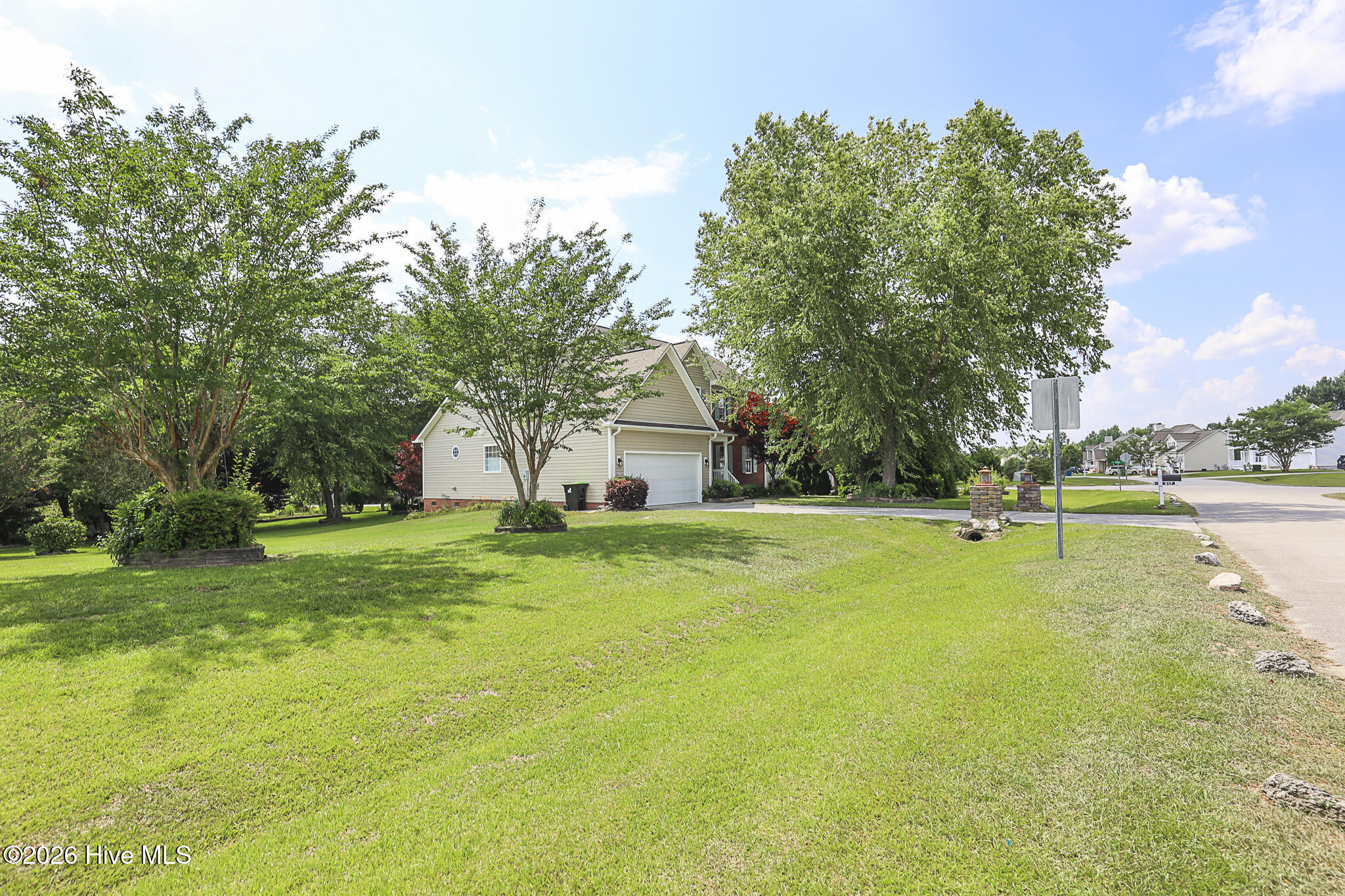 217 Rutherford Way Jacksonville, NC 28540 - Photo 2 of 96