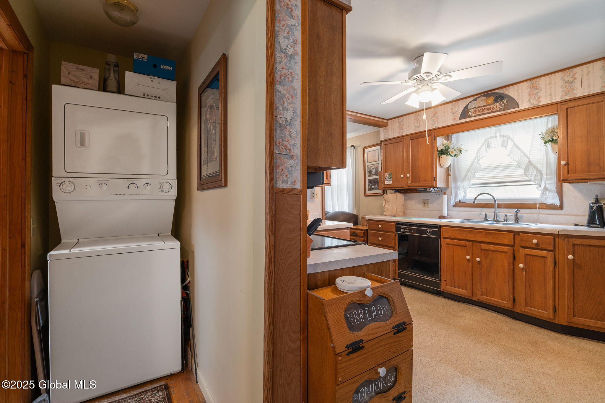 355 Clayton Road Schenectady, NY 12304 - Photo 12 of 35 12-355ClaytonRd_12