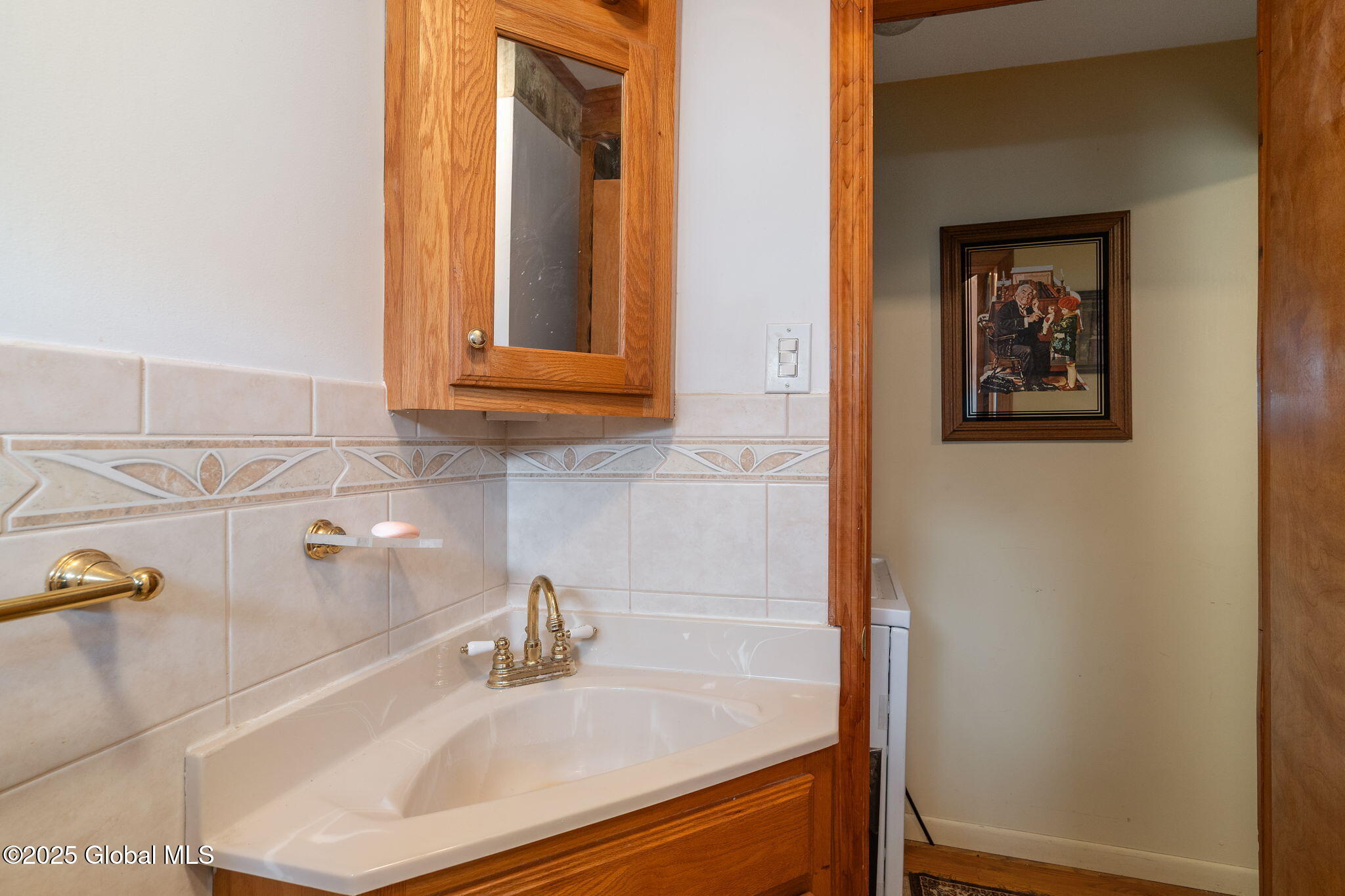 355 Clayton Road Schenectady, NY 12304 - Photo 15 of 35 15-355ClaytonRd_15