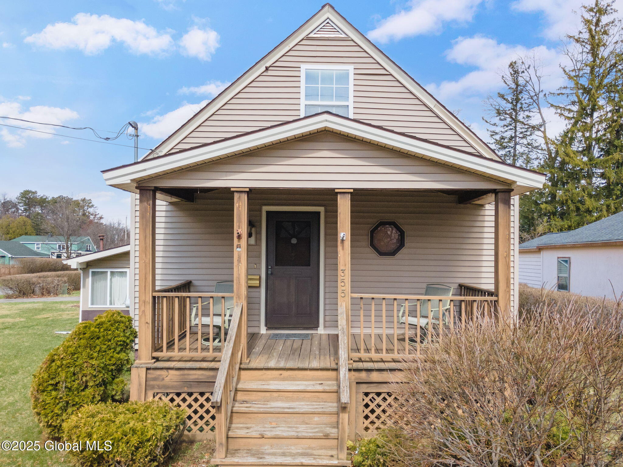 355 Clayton Road Schenectady, NY 12304 - Photo 2 of 35 2-355ClaytonRd_02