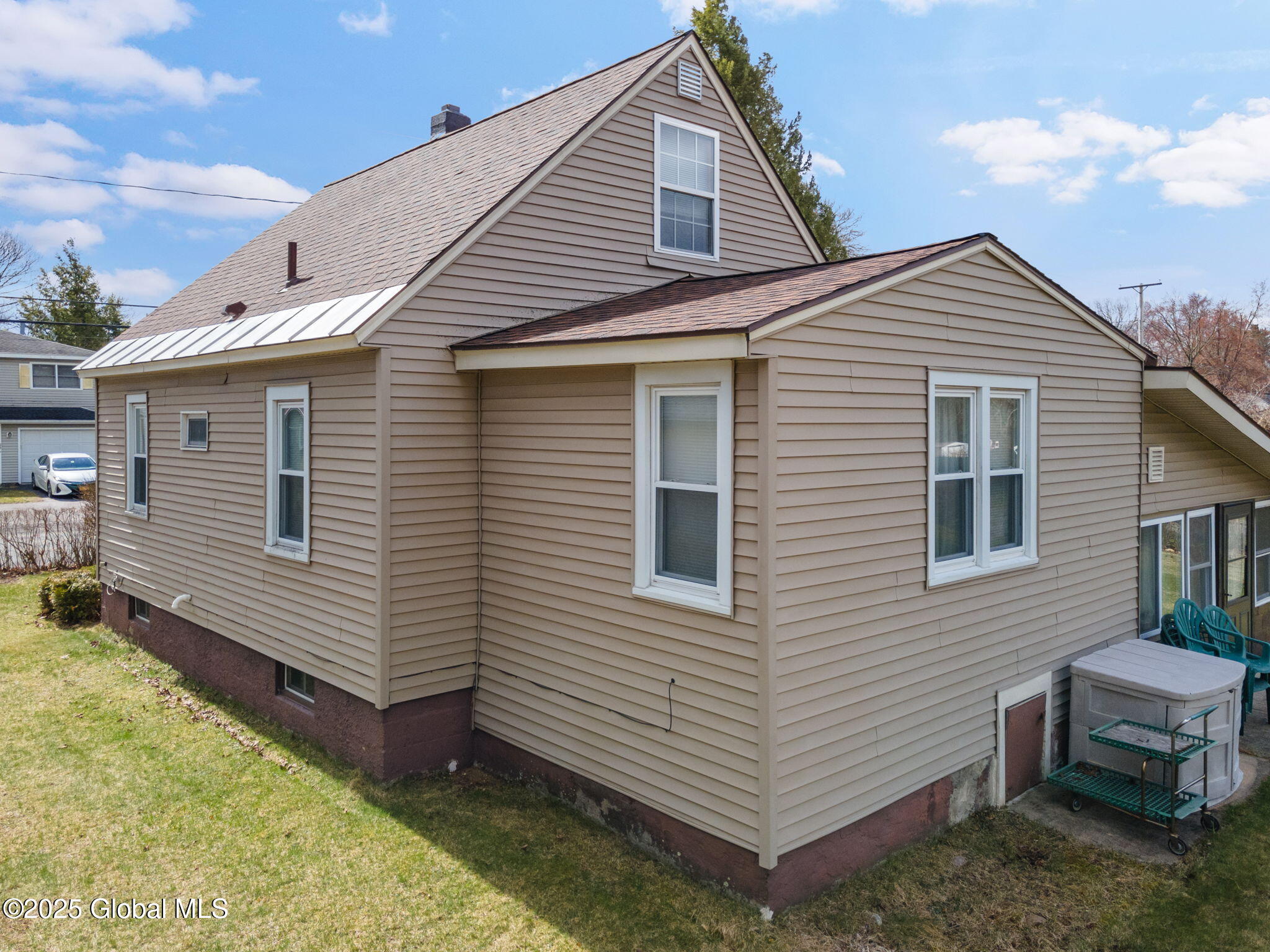 355 Clayton Road Schenectady, NY 12304 - Photo 30 of 35 30-355ClaytonRd_30