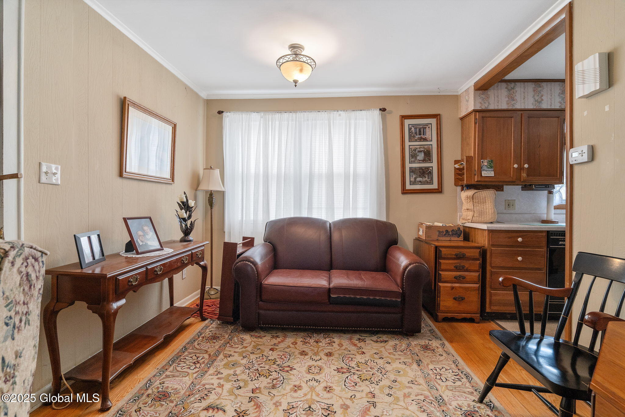 355 Clayton Road Schenectady, NY 12304 - Photo 4 of 35 4-355ClaytonRd_04