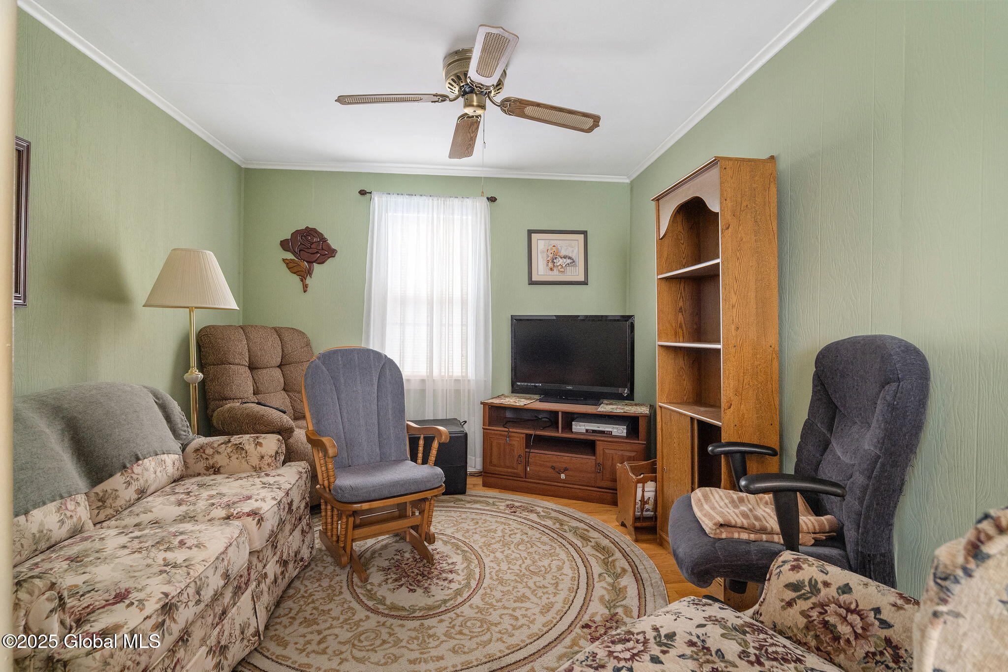 355 Clayton Road Schenectady, NY 12304 - Photo 5 of 35 5-355ClaytonRd_05