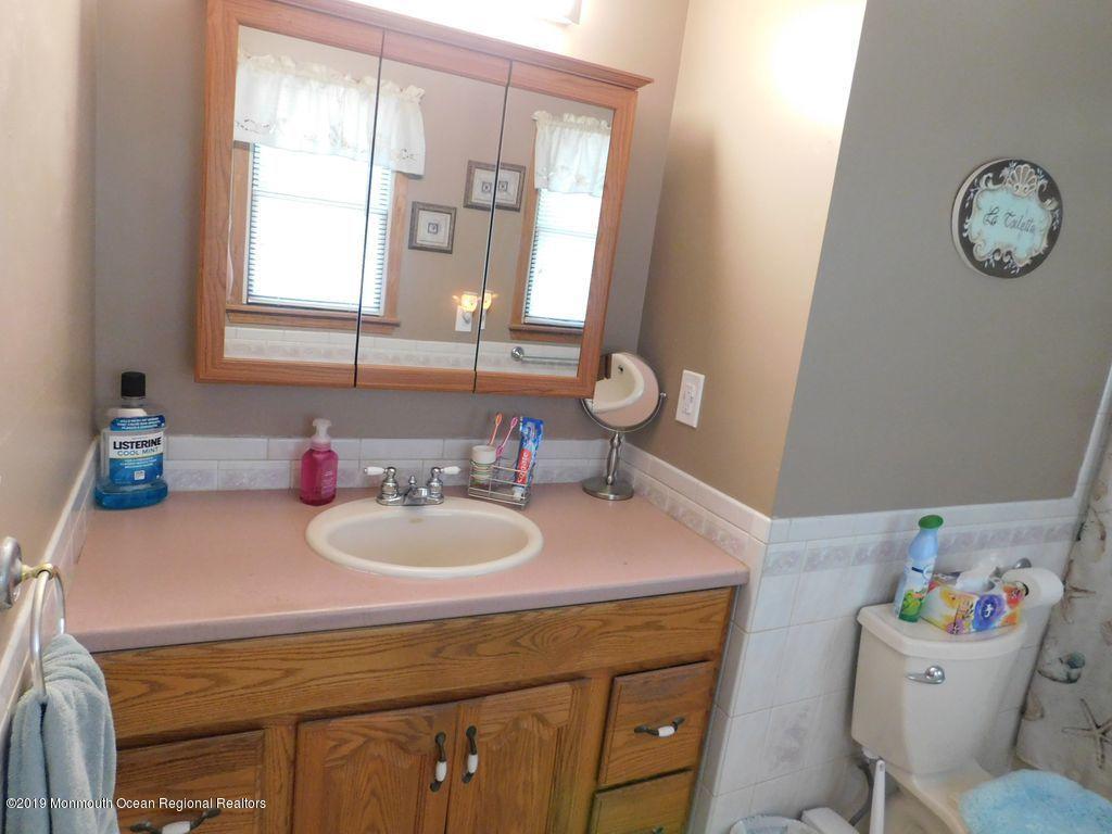 15 Yaeger Road Freehold, NJ 07728 - Photo 20 of 48 15y40