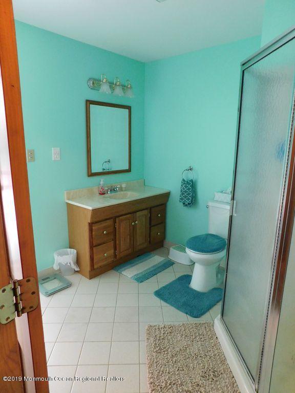 15 Yaeger Road Freehold, NJ 07728 - Photo 28 of 48 15y49