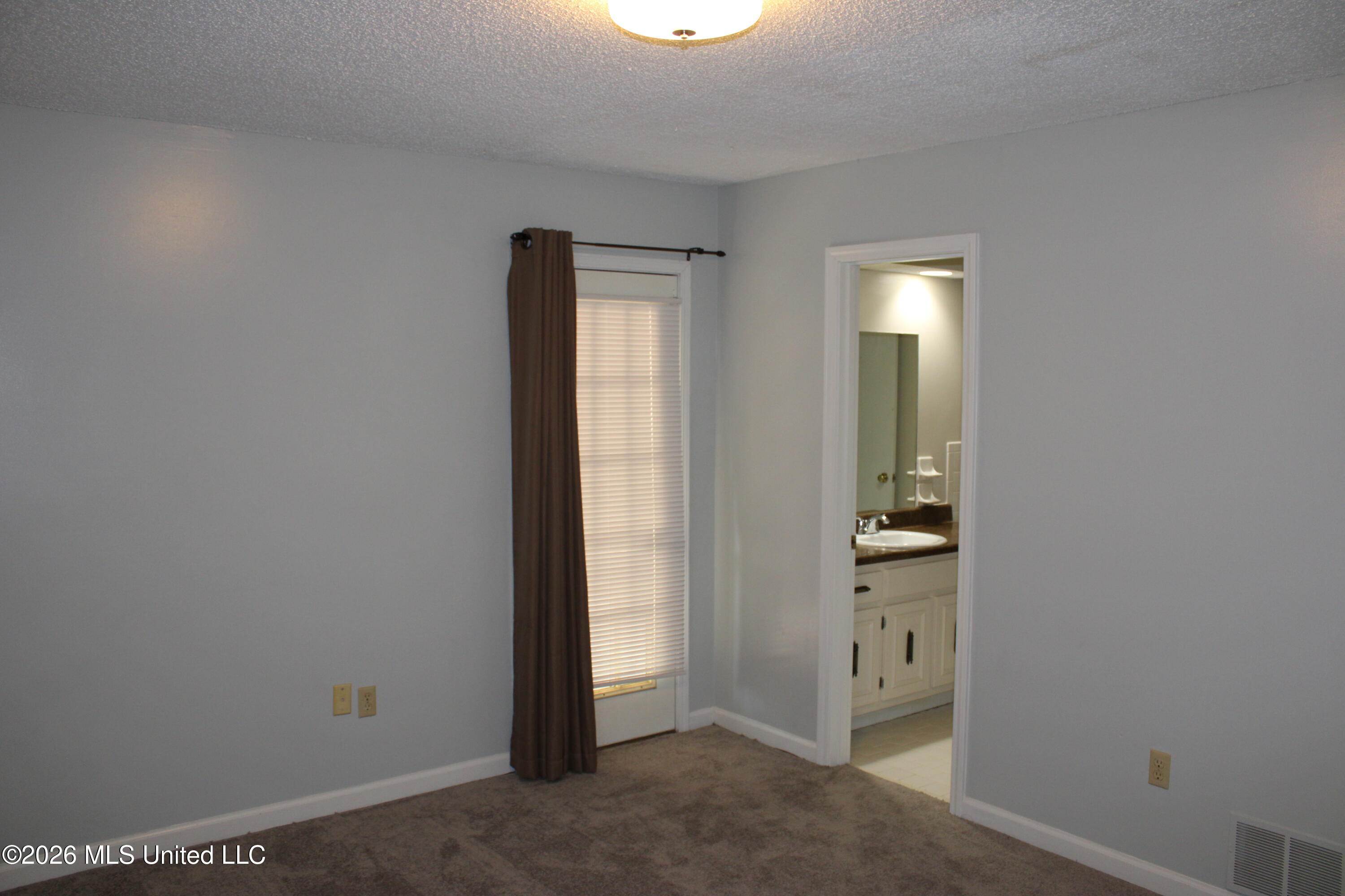 5565 Ridgetop Drive Horn Lake, MS 38637 - Photo 23 of 47 IMG_5080