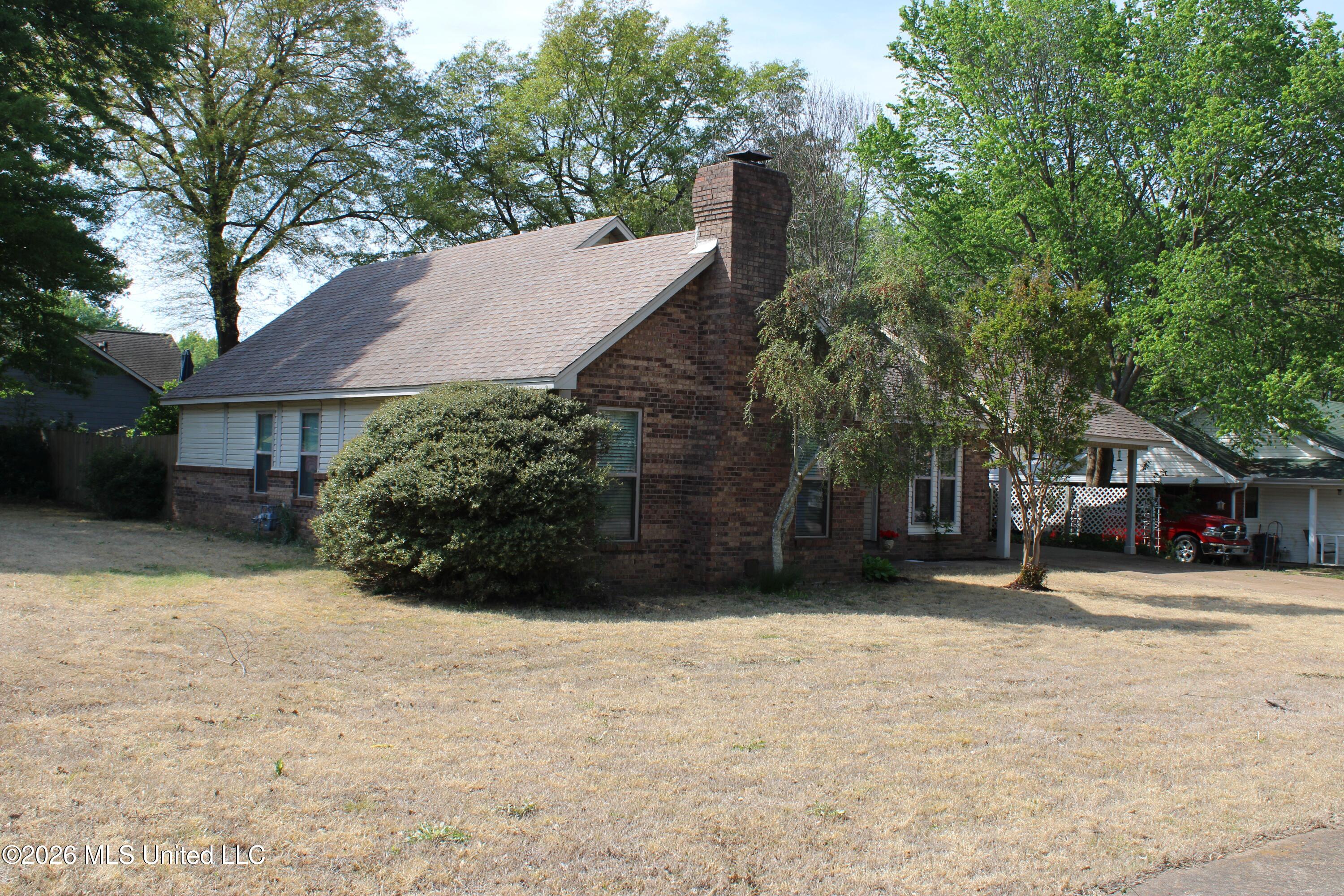 5565 Ridgetop Drive Horn Lake, MS 38637 - Photo 3 of 47 IMG_5115