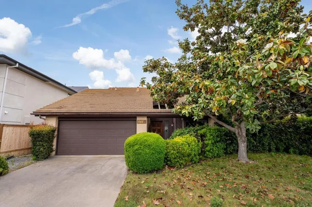 $2,895,000 | 3817 Avenida Feliz, Rancho Santa Fe, CA 92091