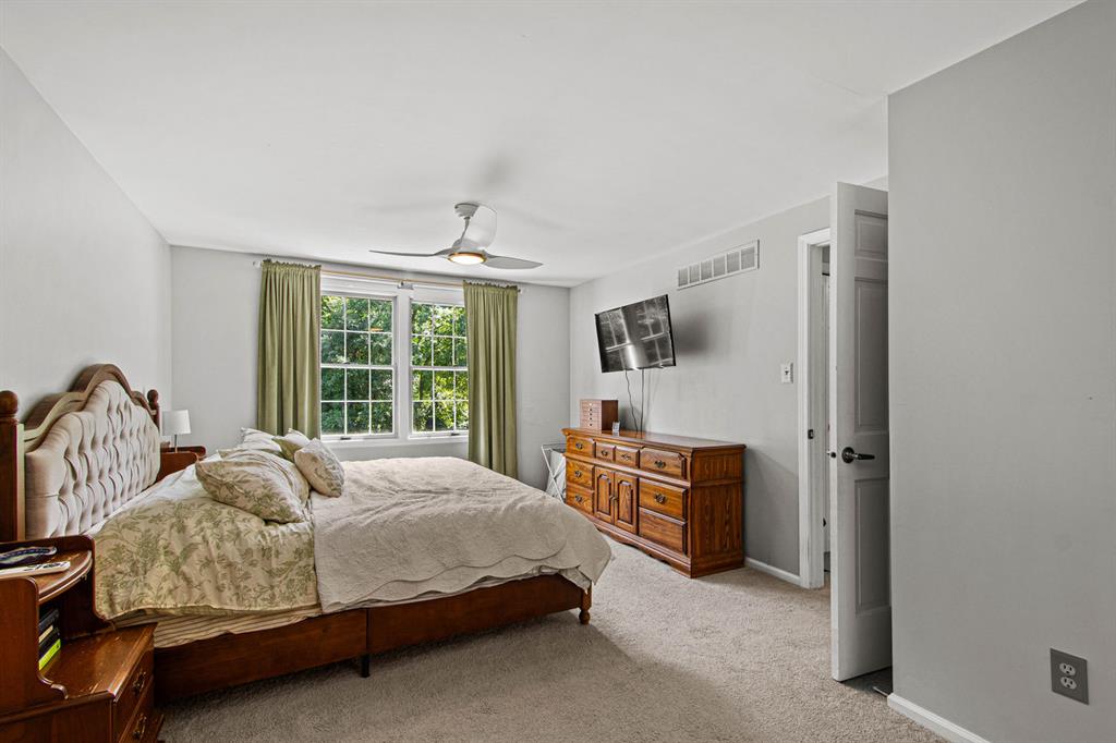 2321 Cramden Road Pittsburgh, PA 15241 - Photo 17 of 32 Gallery Image 17