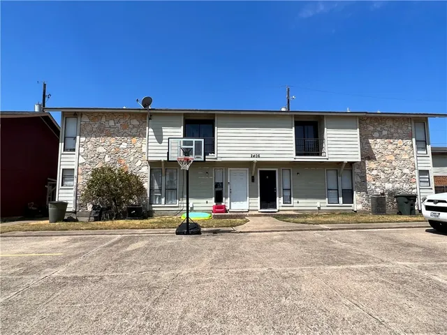 $975 | 2406 Toro Lane, Unit D, Bryan, TX 77807