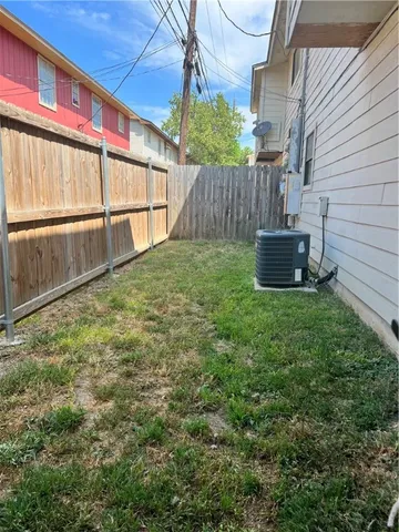 $975 | 2406 Toro Lane, Unit D, Bryan, TX 77807