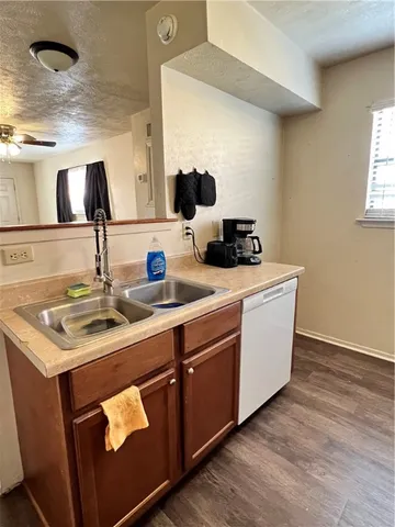 $975 | 2406 Toro Lane, Unit D, Bryan, TX 77807