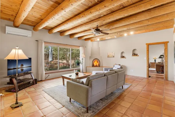 $630,000 | 6 Moya Place, Santa Fe, NM 87508