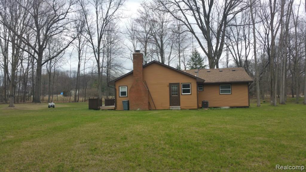 1754 Peavy Road Howell, MI 48843 - Photo 5 of 25