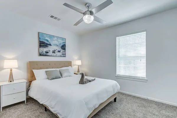 $629,000 | 14 Dovetail Place, The Woodlands, TX 77381