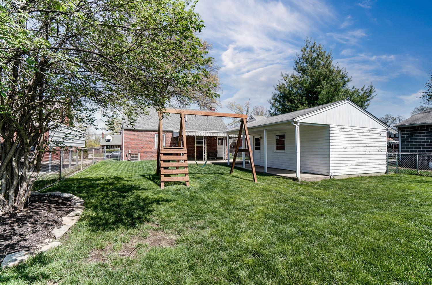 2238 Hunt Road Reading, OH 45215 - Photo 34 of 41