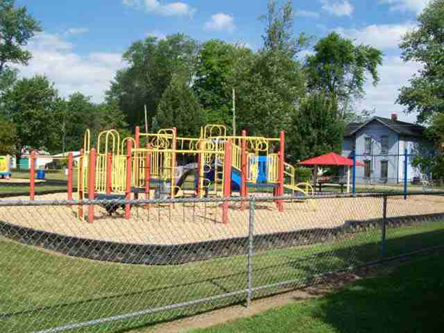 145 Depot Street Butler, IN 46721 - Photo 3 of 3