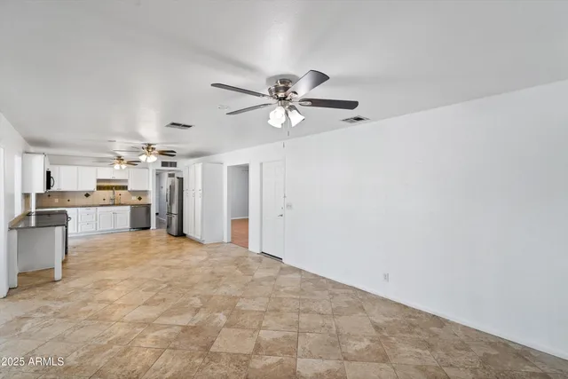 a view of empty room