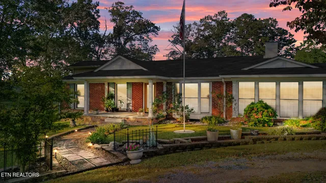 $729,000 | 949 Highway 25E, White Pine, TN 37890