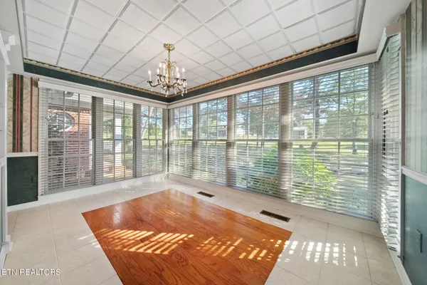 $699,900 | 949 Highway 25E, White Pine, TN 37890