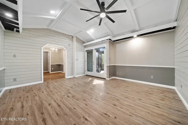 $729,000 | 949 Highway 25E, White Pine, TN 37890