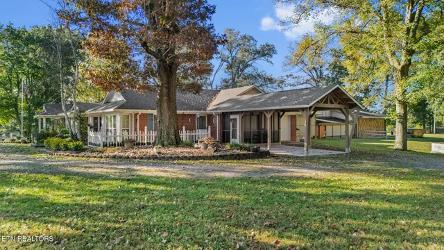 $729,000 | 949 Highway 25E, White Pine, TN 37890